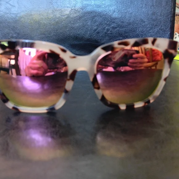 Diff Eyewear Brown and Pink Sunglasses - Picture 3 of 3